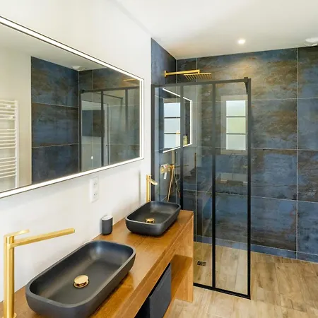 Villa Zeruko Izarra, Grand Standing Sare