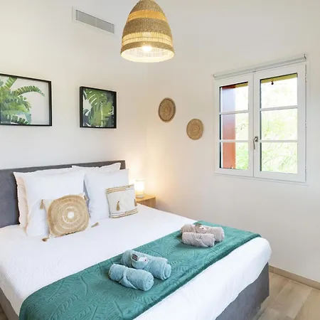 Zeruko Izarra, Grand Standing Villa Sare