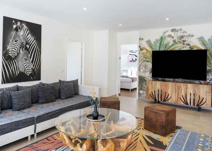 Zeruko Izarra, Grand Standing Villa Sare