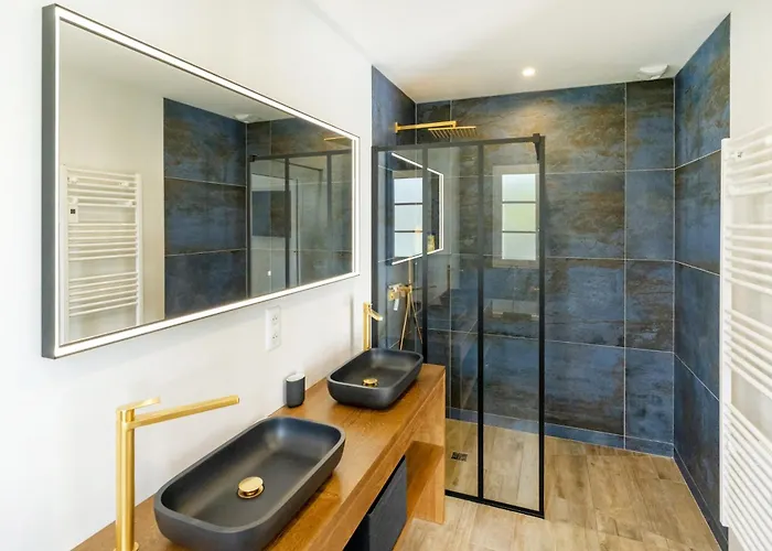 Villa Zeruko Izarra, Grand Standing Sare