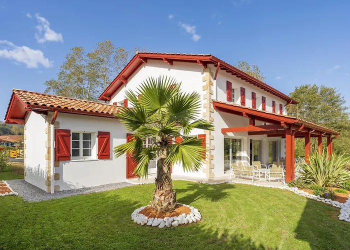 Zeruko Izarra, Grand Standing Villa *