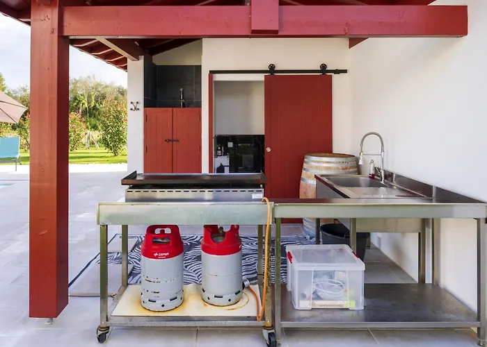 Zeruko Izarra, Grand Standing